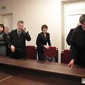 Savickų &scaron;eima su ketvirtojo teisiamojo advokatu R.Andrikiu (de&scaron;inėje).