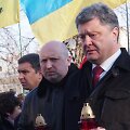 Oleksandras Turčynovas ir Petro Poro&scaron;enka Maidano pirmųjų metinių minėjime
