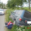 Girtas vyras Klaipėdos rajone įvažiavo į griovį, vėliau aktyviai prie&scaron;inosi pareigūnams.