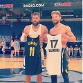 Jonas Valančiūnas ir Domantas Sabonis apsikeitė mar&scaron;kinėliais po rungtynių