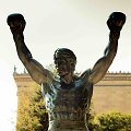 Rocky statula