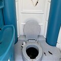 Rusijos karo Ukrainoje simboliais i&scaron;tepliotas biotualetas