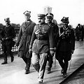 Jozefas Pilsudskis (pirmame plane de&scaron;inėje) su kitais 1926 metų perversmo organizatoriais