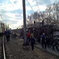 Netoli Briuselio nuo bėgių nulėkė traukinys.