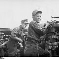 Vokiečių kariai ugnies pozicijoje (1944 m. rugpjūtis&ndash;rugsėjis)