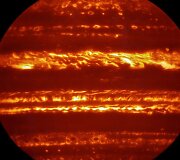 Naujos ESA nuotraukos byloja, kad Jupiterio atmosferoje vyksta kažkas keisto 