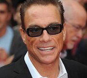 Jeanas-Claude'as Van Damme'as &scaron;venčia 53-iąjį gimtadienį