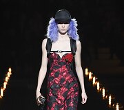 &bdquo;Prada&ldquo;  2019&ndash;2020 m. rudens ir žiemos kolekcijos modelis