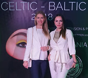 Sandra Dauk&scaron;aitė-Petrulėnė (kairėje)