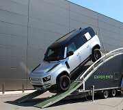 Land Rover &bdquo;Defender&ldquo; bekelės i&scaron;&scaron;ūkis Vilniuje