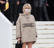 Paryžiaus mados savaitė: Maisie Williams