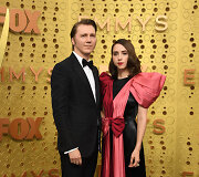 Zoe Kazan ir Paulas Dano