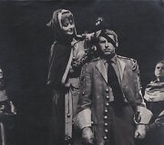 V.Tomkus ir L.Mulevičiūtė-Tomkienė J.Jura&scaron;o spektaklyje &bdquo;Moljeras&ldquo;. Kauno dramos teatras, 1969 m.