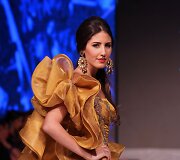 &bdquo;Fouad Sarkis&ldquo; 2016 m. Pret-a-Couture kolekcija