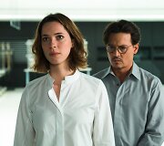 Rebecca Hall ir Johnny Deppas filme &bdquo;Vie&scaron;patavimas&ldquo;