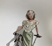 &bdquo;Vivienne Westwood&ldquo; 2021 m. pavasario ir vasaros kolekcijos modelis