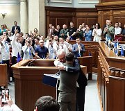 G.Nausėda įteikė auk&scaron;čiausią Lietuvos valstybės apdovanojimą V.Zelenskiui