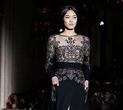 &bdquo;Zuhair Murad&ldquo; kolekcijos modelis