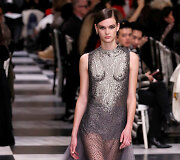 &bdquo;Christian Dior Haute Couture&ldquo; 2018 m. pavasario ir vasaros kolekcijos modelis