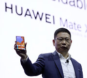 &bdquo;Huawei Mate X&ldquo; telefonas