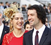 Kate Winslet ir Nedas Rocknrollas