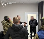 Dėl korupcijos sulaikyti Ukrainos oro pajėgų logistikos vadas pulkininkas Andrijus Ukrainecas ir SBU skyriaus Žytomyro srityje vir&scaron;ininkas pulkininkas Volodymyras Kompaničenka