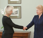 Dalia Grybauskaitė ir Diana Korsakaitė (kairėje)