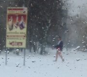 Pusnuogis vyras ramiai i&scaron;ėjo i&scaron; Panevėžio ūkininkų turgelio