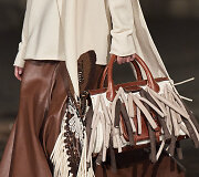 &bdquo;Chlo&eacute;&ldquo; 2021&ndash;2022 m. rudens ir žiemos kolekcijos modelis