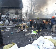 Prie&scaron;akinės barikados Hru&scaron;evskio gatvėje