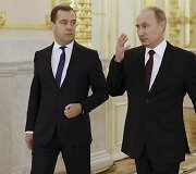 Dmitrijus Medvedevas ir Vladimiras Putinas