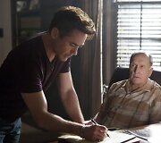 Robertas Downey jaunesnysis ir Robertas Duvallis filme &bdquo;Teisėjas&ldquo;