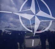 NATO oro policijos pasikeitimo ceremonija