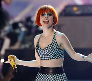 Hayley Williams i&scaron; grupės &bdquo;Paramore&ldquo;