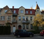Montvilos koloniją &scaron;alia Luki&scaron;kių aik&scaron;tės &bdquo;saugo&ldquo; sparnuotas husaras
