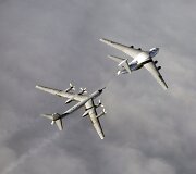 Rusijos &bdquo;Tupolev Tu-95&ldquo; strateginiam bombone&scaron;iui pildomi degalai i&scaron; &bdquo;Ilyushin IL-78&ldquo;