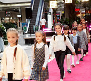 &bdquo;Vilnius Outlet&ldquo; ir modelių mokykla &bdquo;CatWalk&ldquo; surengė stilingą &bdquo;Back To School&ldquo; mados &scaron;ventę.