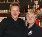 Kristina Mik&scaron;ytė su mama Natalija