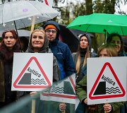 Panevėžys prisijungė prie visos Lietuvos kultūros streiko: protestas surengtas Senvagės saloje