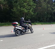  &bdquo;Mototurizmo ralio&ldquo; daugkartiniai dalyviai, &scaron;ių metų renginio ambasadoriai &ndash; Mindaugas Kazlauskas ir Henrikas Pupelis.