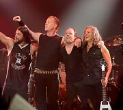 Grupės &bdquo;Metallica&ldquo; nariai Robertas Trujillo, Jamesas Hetfieldas, Larsas Ulrichas ir Kirkas Hammettas