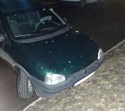 Po gaudynių apgadintas automobilis