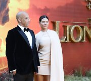Filmo &bdquo;Liūtas karalius&ldquo; premjeros svečiai
