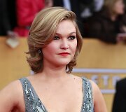 Julia Stiles &scaron;venčia 33-iąjį gimtadienį