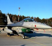 Naikintuvai F-16 ir kiti JAV lėktuvai jau Lenkijoje