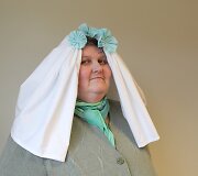 Spektaklio &bdquo;Feast Fashion&ldquo; aktoriai vilkės benamių kurtus kostiumus