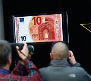 10 eurų banknotas 