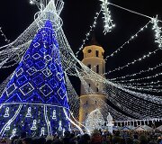 Vilniaus Kalėdų eglės įžiebimas Katedros aik&scaron;tėje 