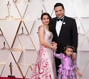 Waad Al-Kateab, Hamza Al-Kateabas ir dukra Sama