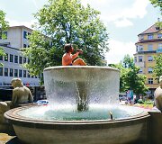 Mėgėji&scaron;kai fotografuojantis Chrisas Porszas i&scaron;leido savo kelionių nuotraukų knygą 